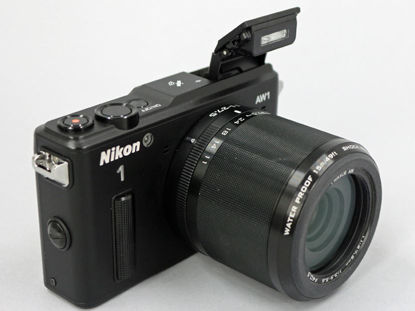 “世界初”の防水ミラーレス一眼カメラ「Nikon 1 AW1」を持って登山してきた - 価格.comマガジン