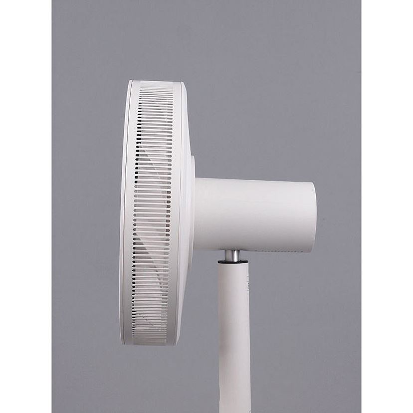 高くても売れるワケは？ バルミューダ扇風機の新モデル「GreenFan