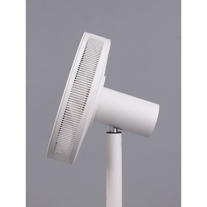 高くても売れるワケは？ バルミューダ扇風機の新モデル「GreenFan