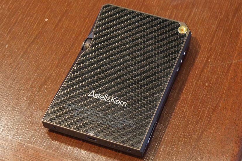Astell&Kern AK380」発表! 最高峰のハイレゾポータブル Astell&Kern AK380」発表! 最高峰のハイレゾポータブル
