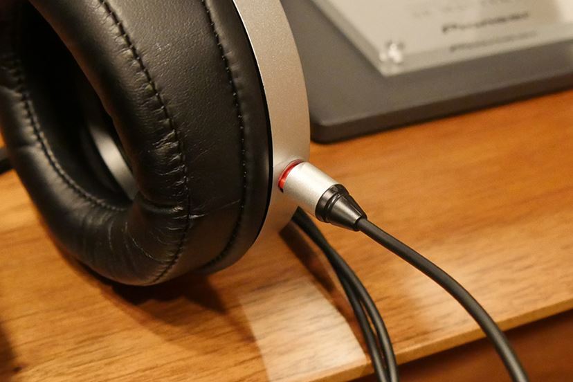 生産台数は1日5台!? パイオニアの高級ヘッドホン「SE-MASTER1」誕生