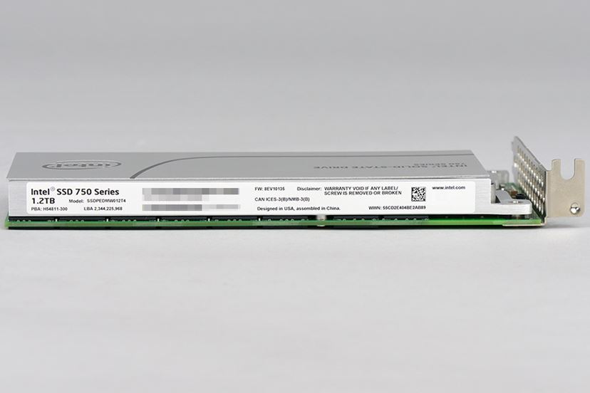 リード最大2400MB/s! 480GBで約6万円の超高速SSD「Intel SSD リード最大2400MB/s! 480GBで約6万円の超高速SSD「Intel SSD