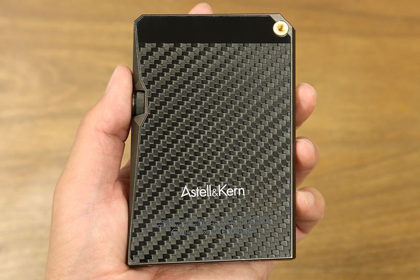 Astell&Kernの超高級ポータブルプレーヤー「AK380」を聴いてみた Astell&Kernの超高級ポータブルプレーヤー「AK380」を聴いてみた