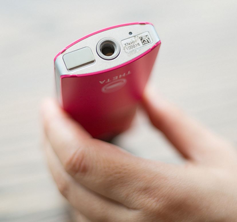 全天球カメラ「RICOH THETA」で撮ってみたら、想像以上に 全天球カメラ「RICOH THETA」で撮ってみたら、想像以上に