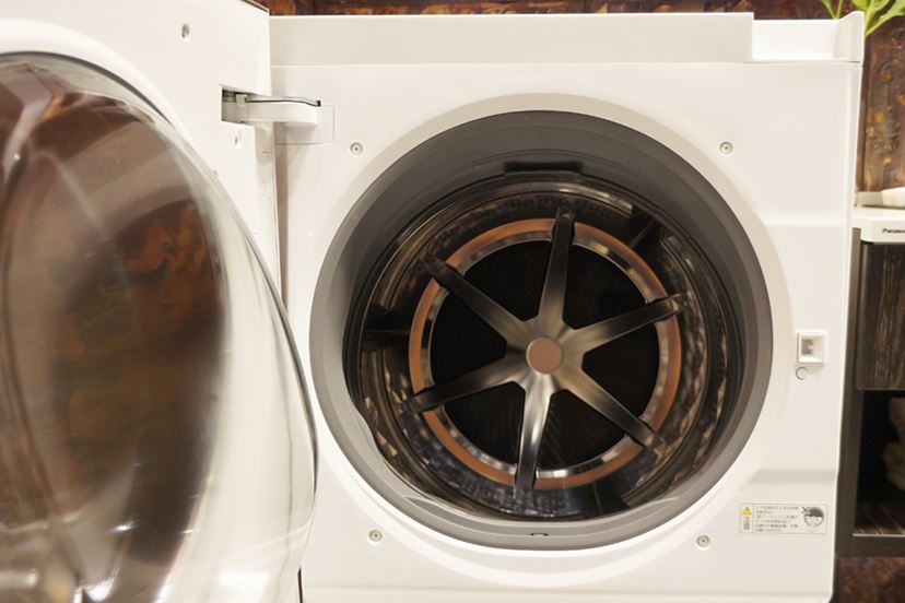 見せたくなるドラム式洗濯機！ 直方体フォルムのパナソニック