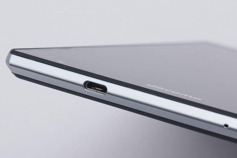 機能もサイズもほとんどスマホ！？「AQUOS PAD SH-05G」レポート
