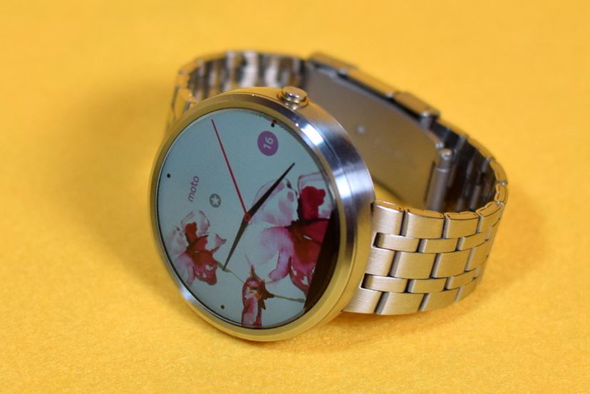 Android Wearのデファクト、moto360 - 価格.comマガジン