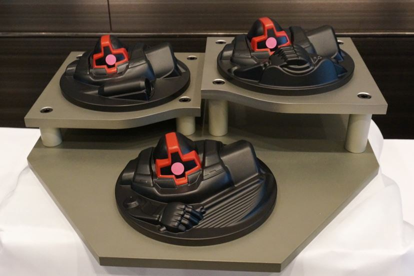 ガンダム豆腐の新作はドム！ 3種のチョコ味を楽しめる「トリプル・ドム 