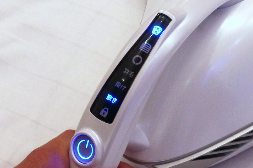 寝具にぴったりの運転モードが選べる！ 新「レイコップ」の進化点を