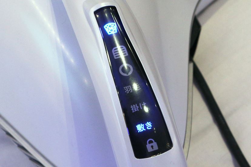寝具にぴったりの運転モードが選べる！ 新「レイコップ」の進化点を