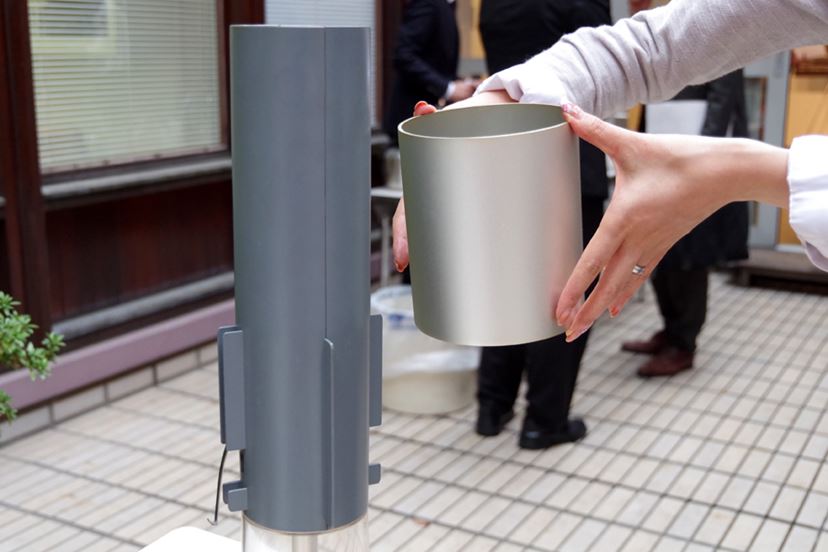 フィルターレス”で0.1μm未満の粒子も99.9％以上捕集する「イオンフロー