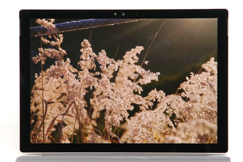 ハイスペック2in1の決定版!? 完成度が高まった「Surface Pro 4」を試す