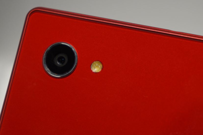 auが2016年春モデルを発表！スマホやガラホなど4機種をラインアップ