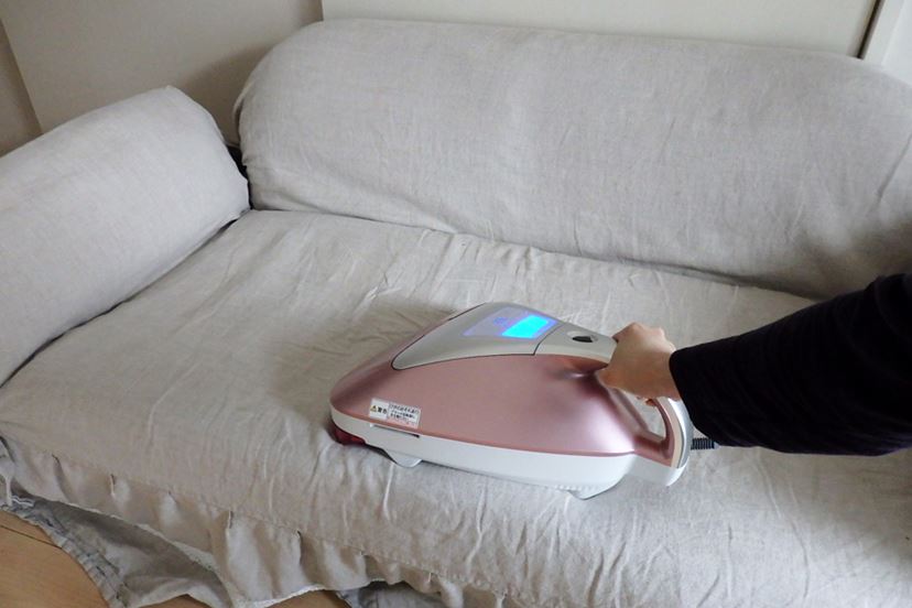 業界初の“紙パック式”布団クリーナー！ パナソニック「MC-DF500G