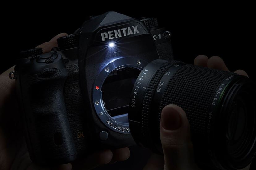 画像参照要）PENTAX K-S1デジタル一眼レフカメラ 青 上位機に迫る本格