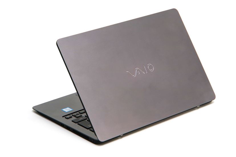 ユーザーの要望に応えて誕生！ 硬派な「VAIO Z」のクラムシェルモデルを試す - 価格.comマガジン