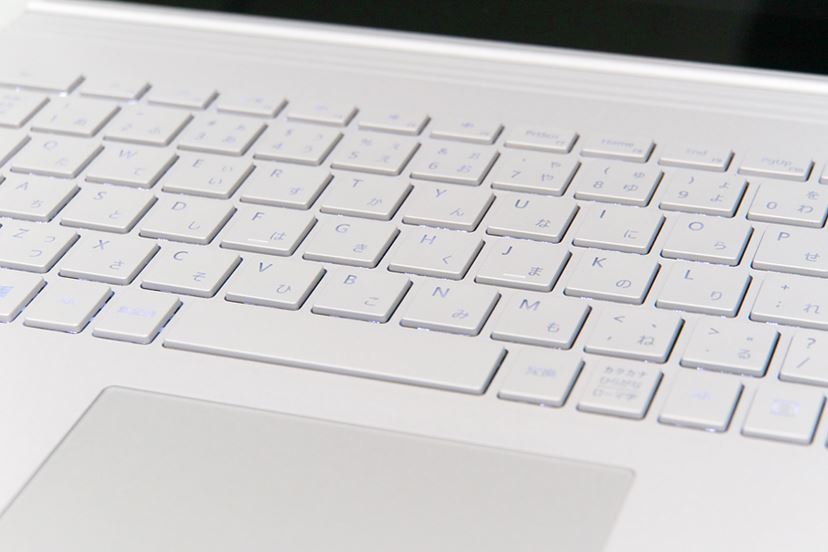 Office付 SurfaceBook SX3-00006 GPU 本当に「究極の一台」なのか