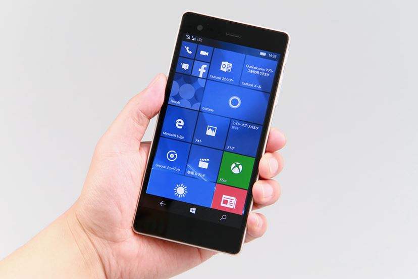 VAIO - VAIO Phone Biz SIMフリー 朝美品 将来性感じる「Continuum」に対応！ 「VAIO Phone Biz」を発売前