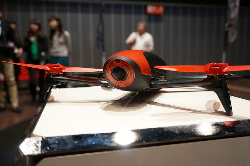 コンパクトな新ドローン「Parrot Bebop 2」発表！ 飛行時間が25分間になった！ - 価格.comマガジン