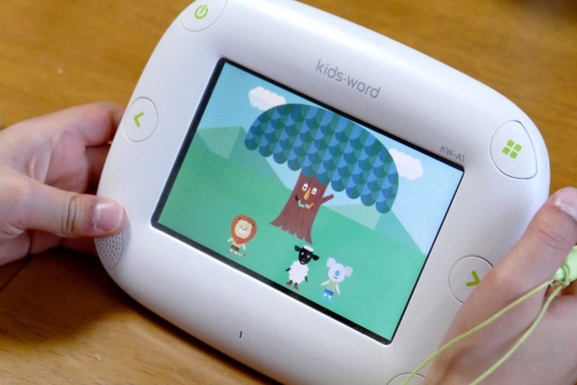 自習癖が付きそう！ 未就学児の手にフィットする知育タブレット