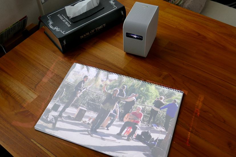 ソニーのポータブルプロジェクター「LSPX-P1」 は家庭でどう使う ソニーのポータブルプロジェクター「LSPX-P1」 は家庭でどう使う