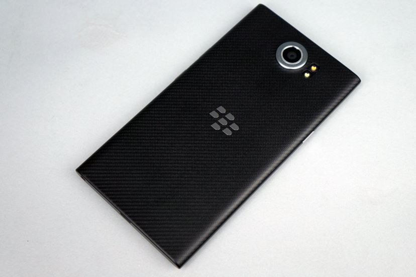 Androidスマホとして復活したBlackBerry「BlackBerry PRIV」 - 価格.comマガジン