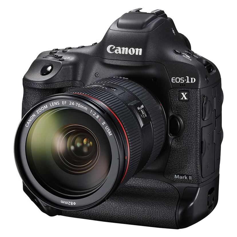 4/28デジタル一眼レフのフラッグシップモデル3機種が同日発売！ 話題に