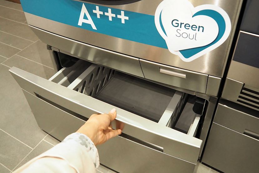 80℃の熱湯で洗う！ エレクトロラックスのセミプロ仕様洗濯機を見てきた