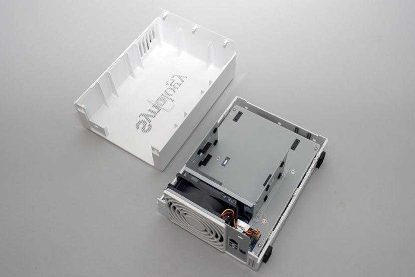 Synologyの人気NASキット「DiskStation DS216j」を試してみた