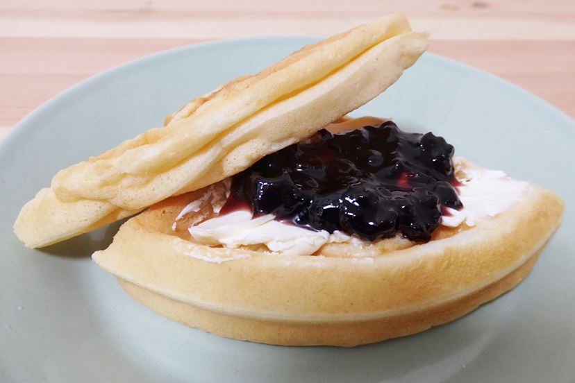 新発想！ “立てたまま焼ける”クイジナートのワッフルメーカーっ