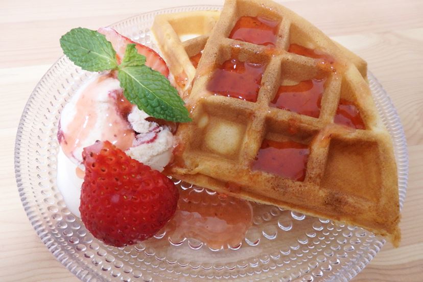 新発想! “立てたまま焼ける”クイジナートのワッフルメーカーっ 新発想! “立てたまま焼ける”クイジナートのワッフルメーカーっ
