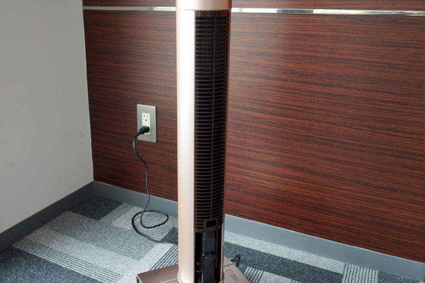 空気清浄機にもなるスティック掃除機「iNSTICK」の実力は