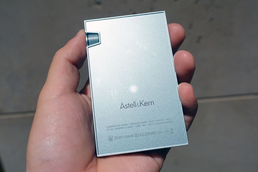 Astell&Kernから、AK Jrの後継機「AK70」とbeyerdynamicとの Astell&Kernから、AK Jrの後継機「AK70」とbeyerdynamicとの