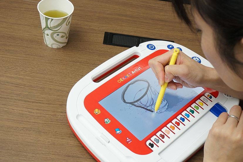 描いた絵が動く！楽しいモードがいっぱい！ | 株式会社 メガハウスのプレスリリース