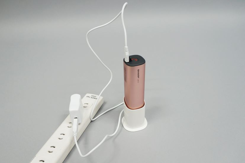 なぞるだけで汚れが落ちるシャープ「超音波ウォッシャー UW-A1」の実力