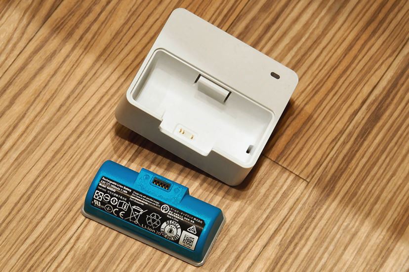 タッケ⭐︎　床拭きロボット タッケ⭐︎ 床拭きロボット Amazon.co.jp : 自動床拭きロボット 水槽