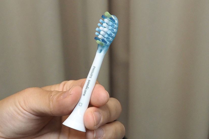 最新 歯茎ケア搭載 フィリップス ソニッケアー HX2431 上位機種 ホワイト 最新 歯茎ケア搭載 フィリップス ソニッケアー HX2431 上位機種