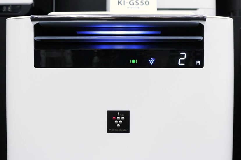 シャープの加湿空気清浄機にプレフィルターを自動で掃除してくれる「KI