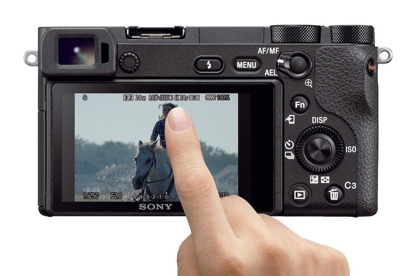 5軸手ブレ補正を搭載！ ソニーの新型APS-Cミラーレス「α6500」進化点
