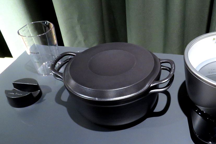 鋳物ホーローの美味しさを手軽に！ 入荷待ち「バーミキュラ」鍋が