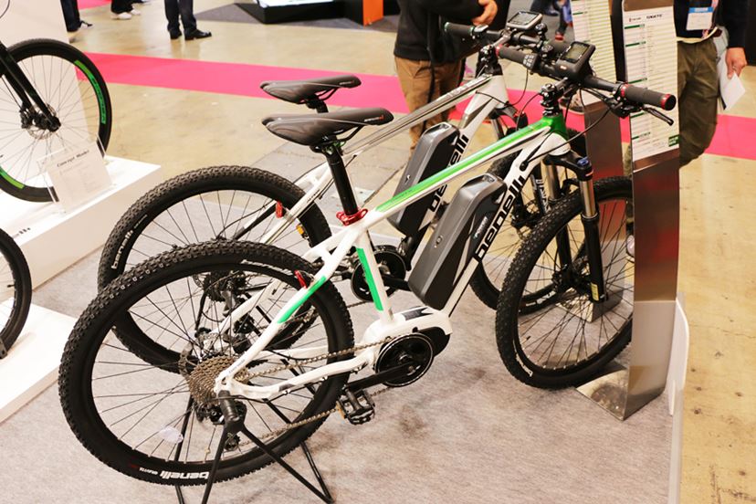 サイクルモード後追いレポ】電動アシスト自転車のイメージを打ち砕くモデルが目白押し！ - 価格.comマガジン