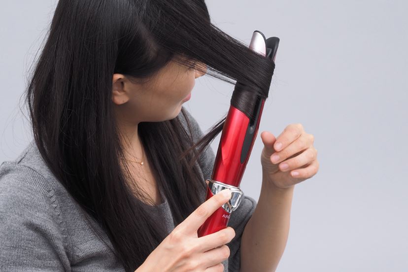 ☆お値下げ☆RAKUKOTE (ラクコテ)　ヘアアイロン　自動回転 動画アリ】楽しく安全に巻ける自動巻きヘアアイロン「ラクコテ