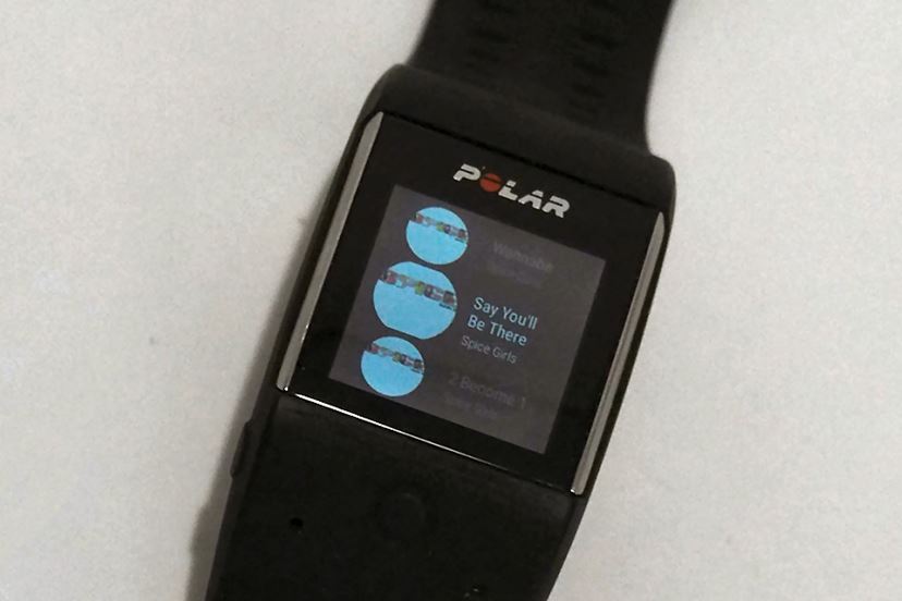 スポーツ派のスマートウォッチ「Polar M600」を運動嫌いが使って