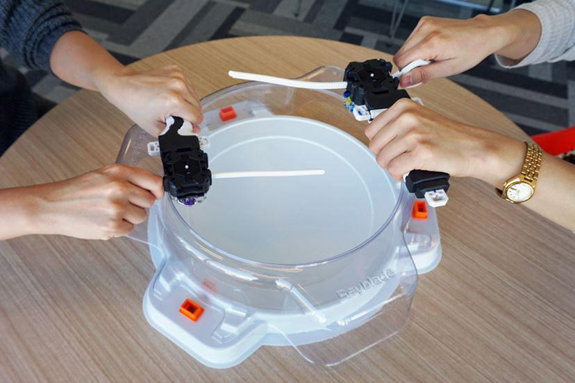 小学生男子の心をつかんで離さない「ベイブレードバースト」が人気な