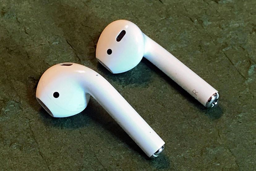 現時点でもっとも実用的なBluetoothイヤホン、アップル AirPods - 価格