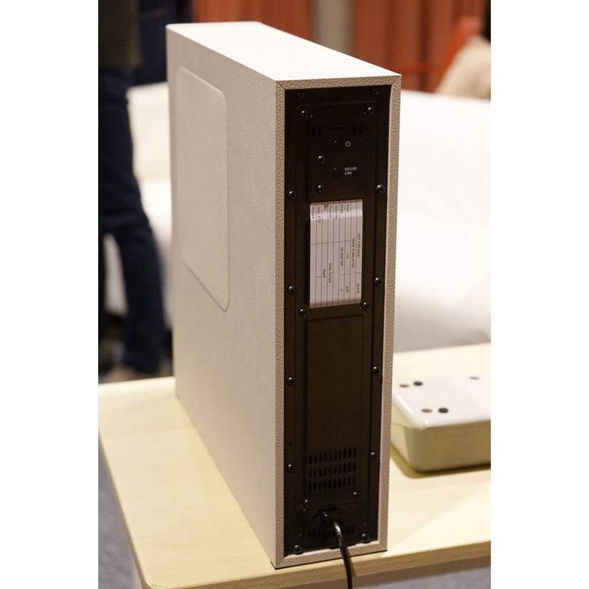 ソニーから“ソファの下にサブウーハーを設置できる”サウンドバー「HT