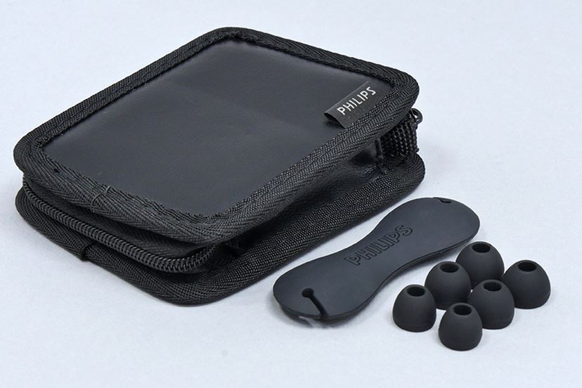 イヤホン フィリップス カナル型 ハイレゾ対応 SHE9730BK 入手困難品