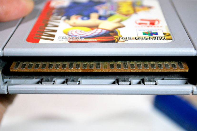 フーフー」しなくてもゲームカセットが復活する魔法の液体 - 価格.com