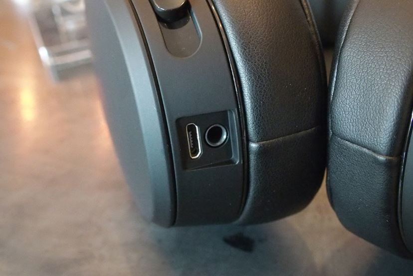 震えるヘッドホンに待望のワイヤレスモデル！ Skullcandy