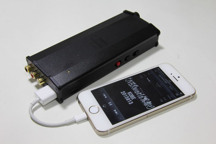 iFI Audio「micro iDSD」の黒い“BL”と「nano iDSD」の“LE iFI Audio「micro iDSD」の黒い“BL”と「nano iDSD」の“LE